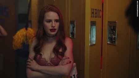 Photo naked Madelin Petsh