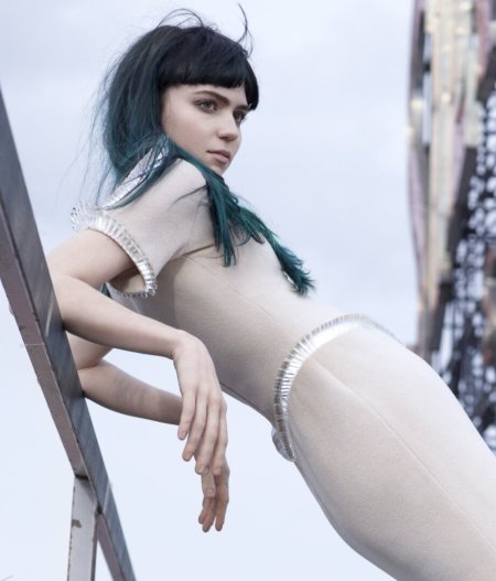 Singer Graims (Claire Boucher)