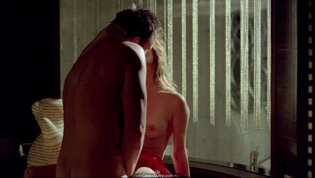 Annabell Wallis Tits