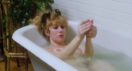 Helen Mirren naked in the cinema