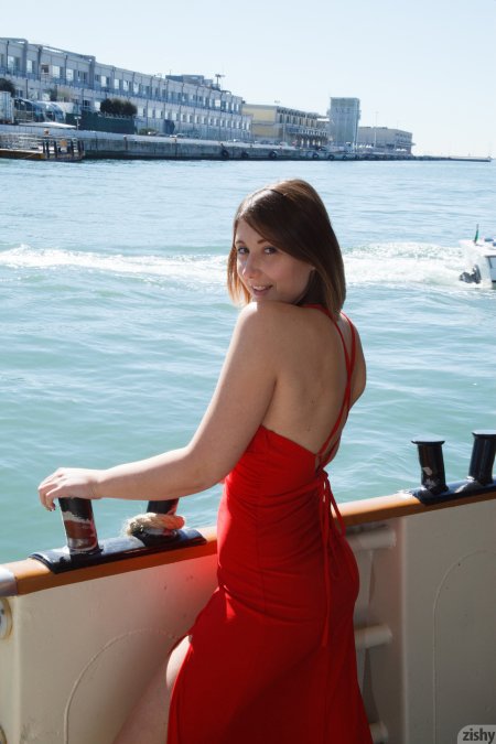 Carolina Firenze chest