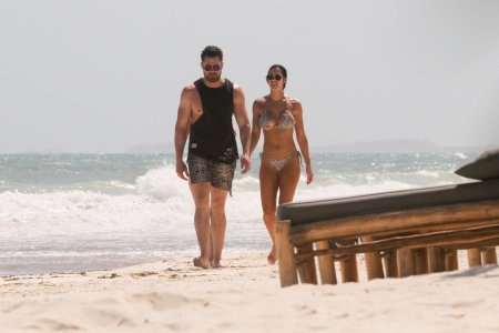 Vick Hope Vick Hope Topless