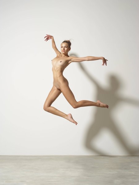 Hegra Alexander Ballerina Naked