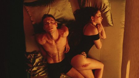 Anna Asti under hypnosis