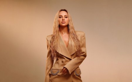 Anna Asti - Phoenix (2022)