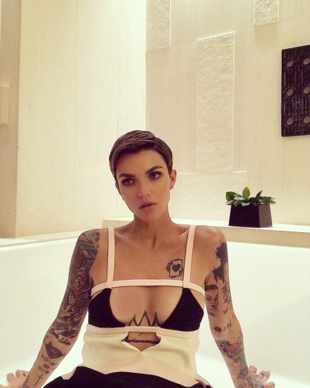 Ruby Rose 18 +