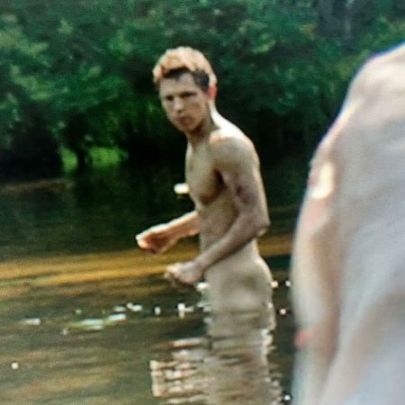 Naked Tom Holland Plum