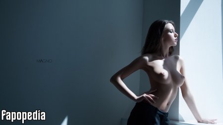 Naked Vicki Virgo new