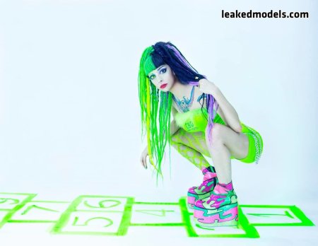 Vlada Golan is naked?