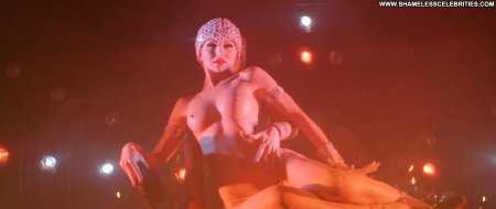 Naked popular singers