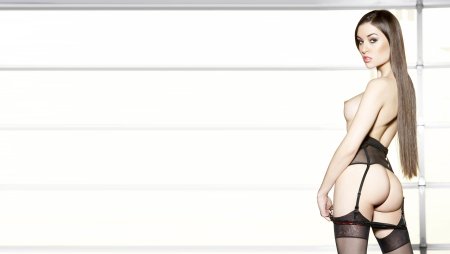 Marina Anne Hancis (Sasha Gray) - Porno