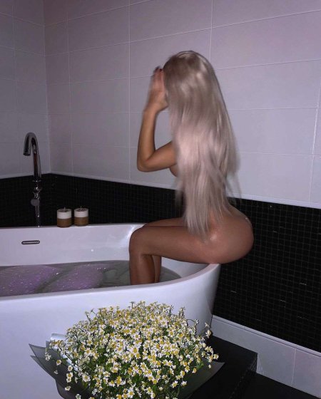 Katya Kiriyenko naked completely