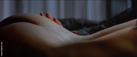 Naked Emma Mayers Tits