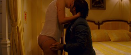 Hotel Chevalier Naked Portman