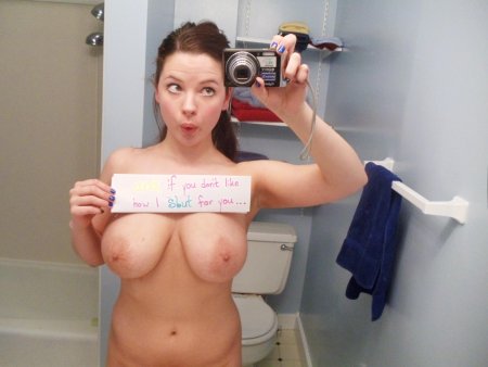 Big natural selfie tits