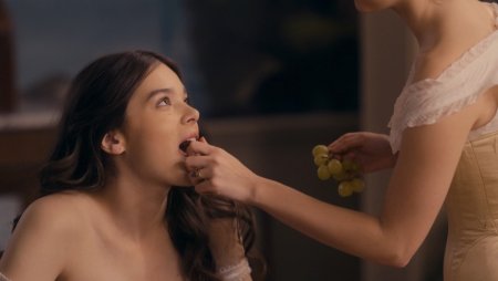 Haley Styinfeld Juliet Nude