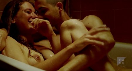 Laura Maria Hide Naked