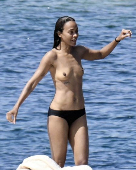 Zoe Saldana photo toples