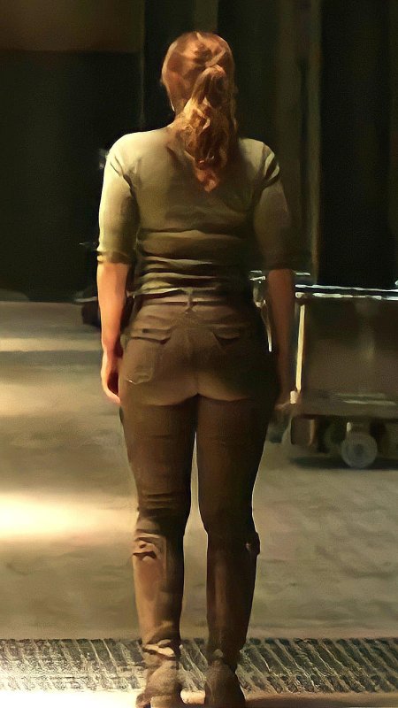 Bryce Dallas Howard Hot