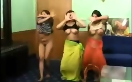Pakistani Nanga Mujra