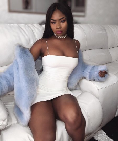 Brenda Trindade Lingerie