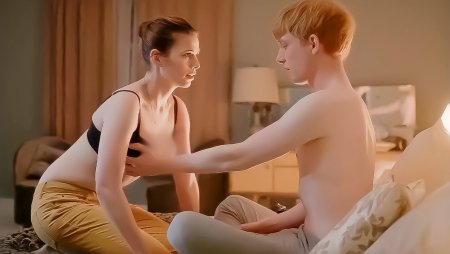 Haley Etwell Black Mirror 2013