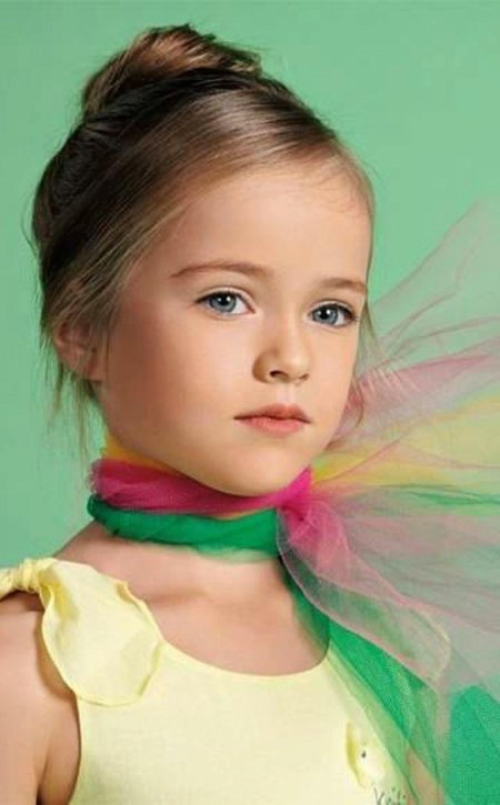 Kristina Pimenova is small