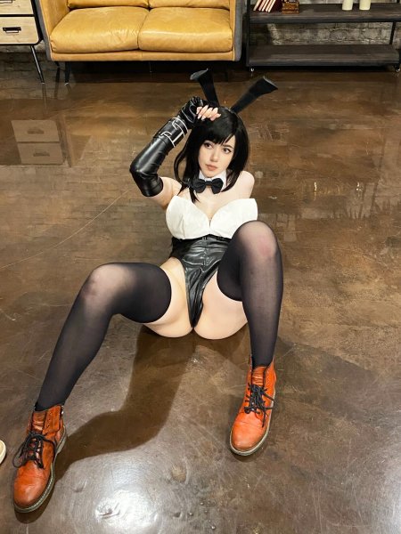 Alina Becker Tifa Nurse Naked without panties in the photo