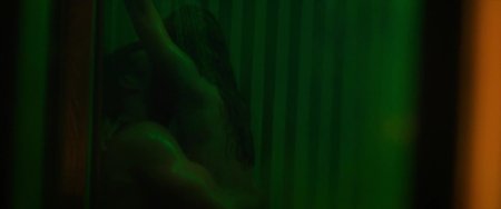 Britt Robertson hot scenes