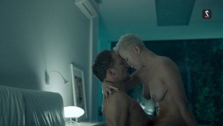 Frost Daria actress nude