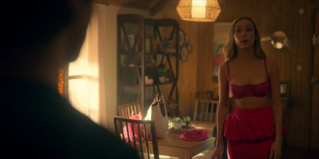 Ester Exposito Elite Karl