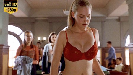 Katherine Heigl in a siege 2 in a swimsuit