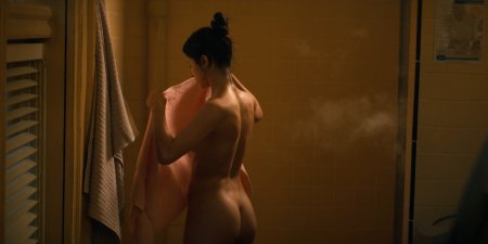 Daniela Stoyanovich actress Naked