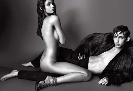 Model Bella Hadid Naked