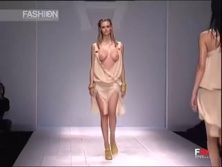 Naked fashion models at shows
