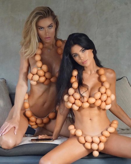 Funny erotic photos of several girls