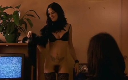 Asia Argento Naked Three Iks