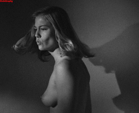 Sibill Shepard photo naked