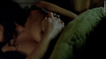 Jessica Parker Kennedy Lesbian