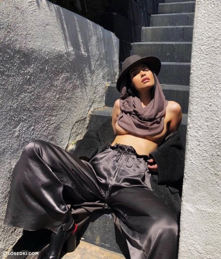 Christian Serratos Pluta