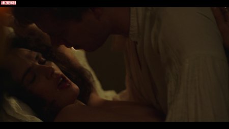 Jessica Brown Findley photo naked