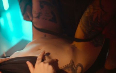 Milena di ero handcuffs