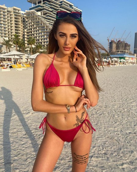 Chloe Watch test of the temptation