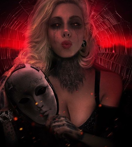 Maria Brink Kerrang