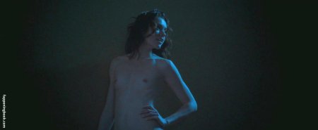 Ashlinn Yennie Figure Naked