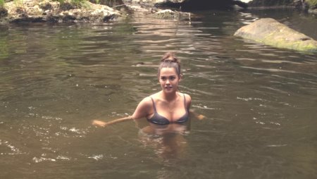 Maya Mitchell photo shoot