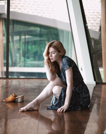 Courtney Hope Control