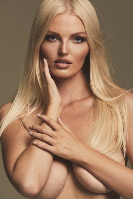 Zienna Sonn Williams 18