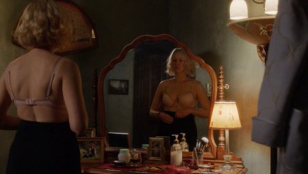 Erotic scenes with Vera Farmig