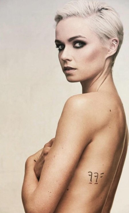 Jess Bush - Christine Chapel